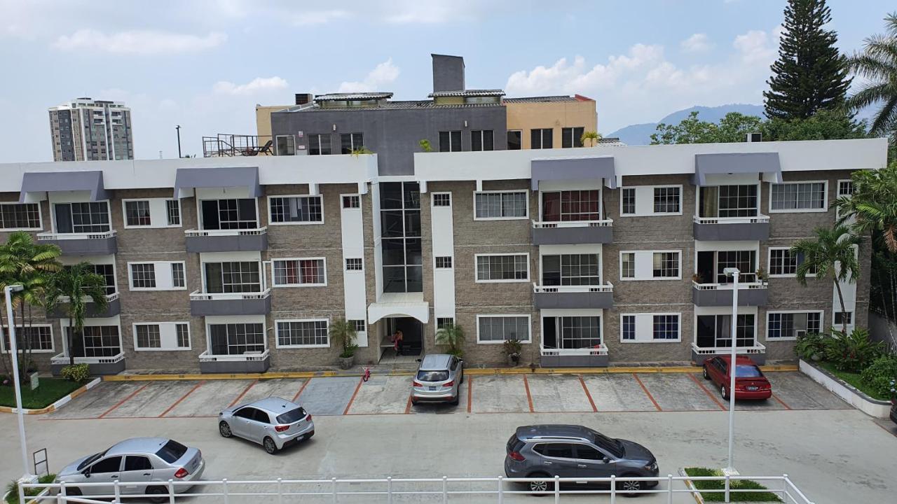 San Benito Flats Wifi 50Mg - 4 Huespedes - Parqueos Apartment San Salvador Bagian luar foto